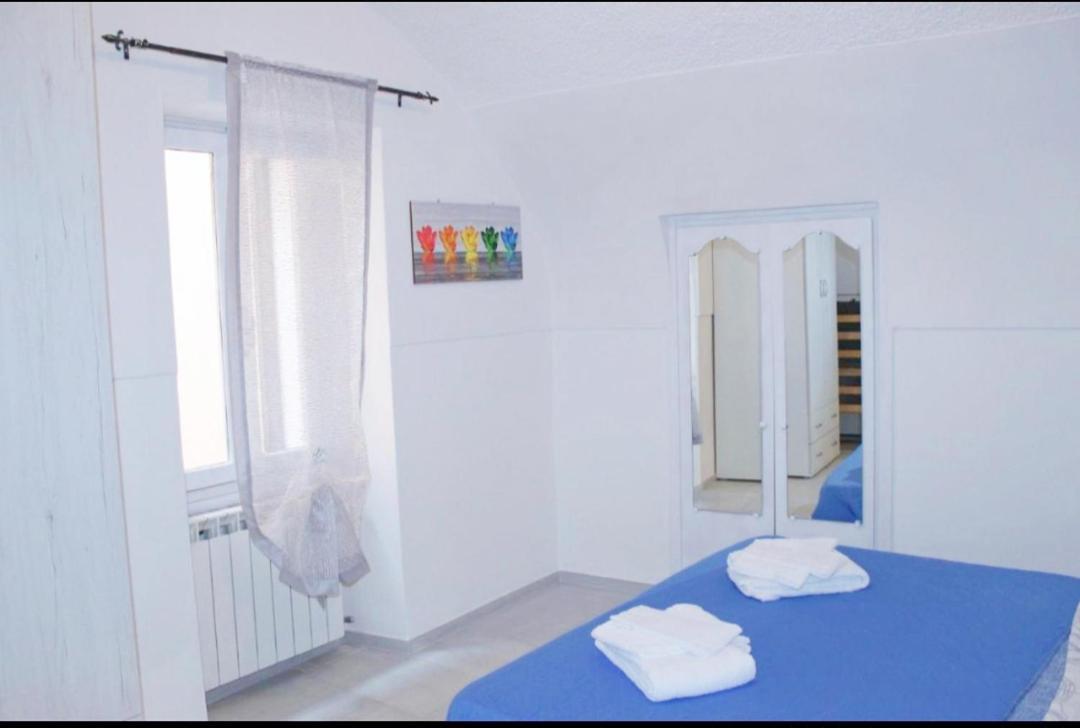 A Casa Di Fede Apartamento Dolceacqua Exterior foto